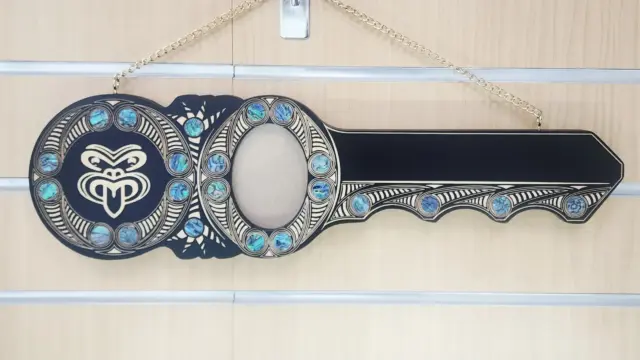 Māori Design Wooden Birthday Key – Tiki with 22 Pāua Shell Inlays - S20BLK