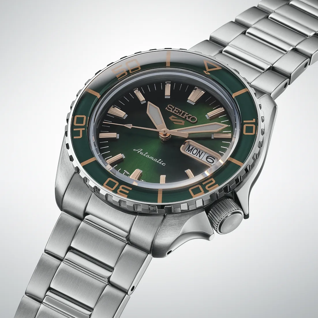 Seiko 5 Sports SKX HDB005K1 Men's Automatic Watch – Stainless Steel – 100M Water Resistant – 3 Year Warranty